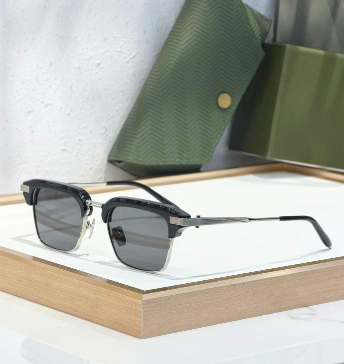 Picture of Akoni Sunglasses _SKUfw80477149fw